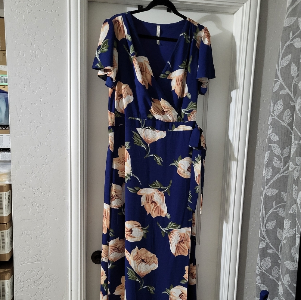 Maxi blue dress